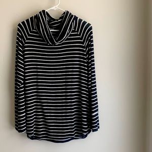 Long sleeve sweater used good condition